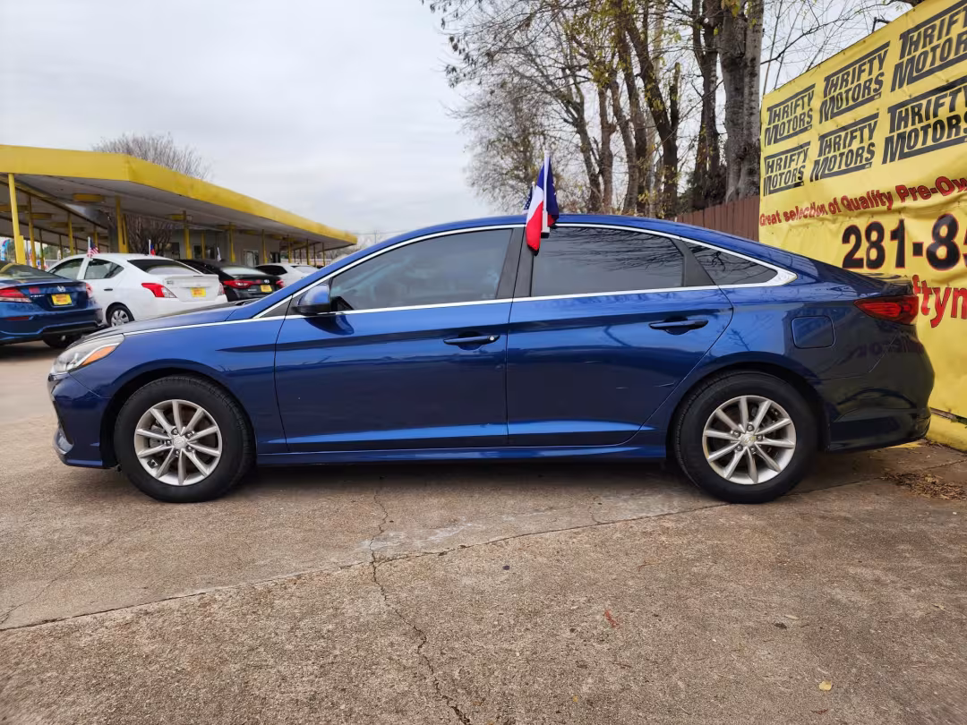 2018 Hyundai Sonata - 5NPE24AF7JH613585 - Image #4