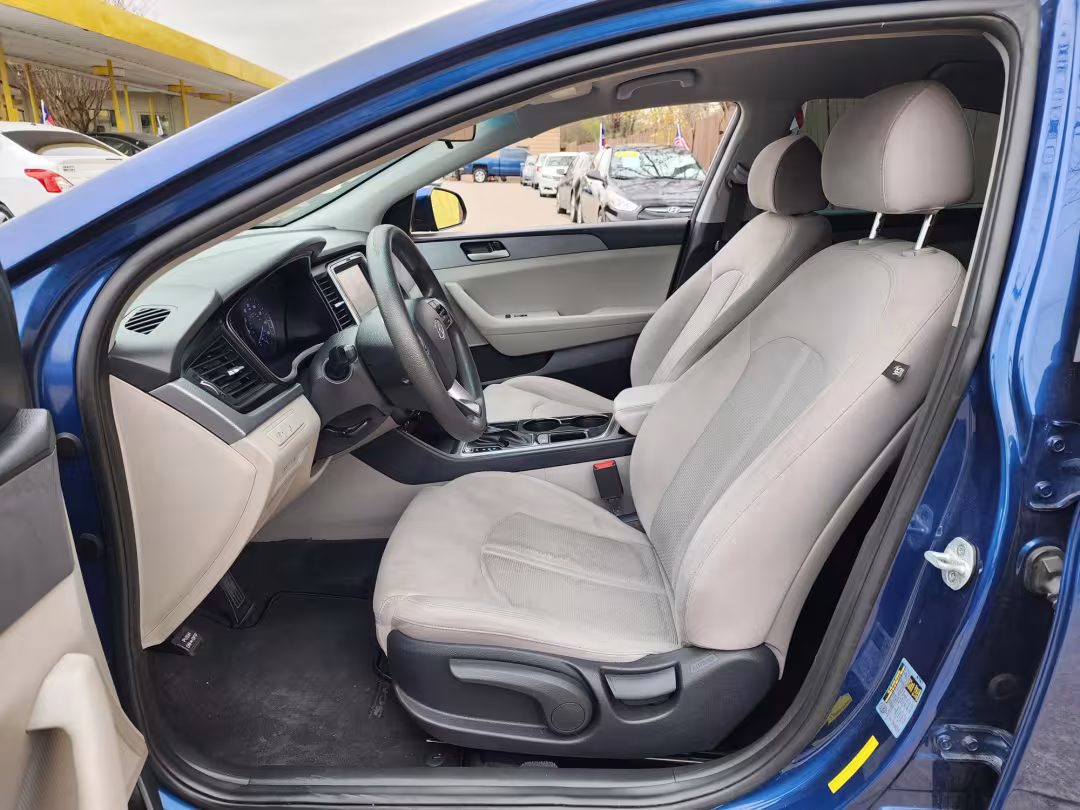 2018 Hyundai Sonata - 5NPE24AF7JH613585 - Image #6