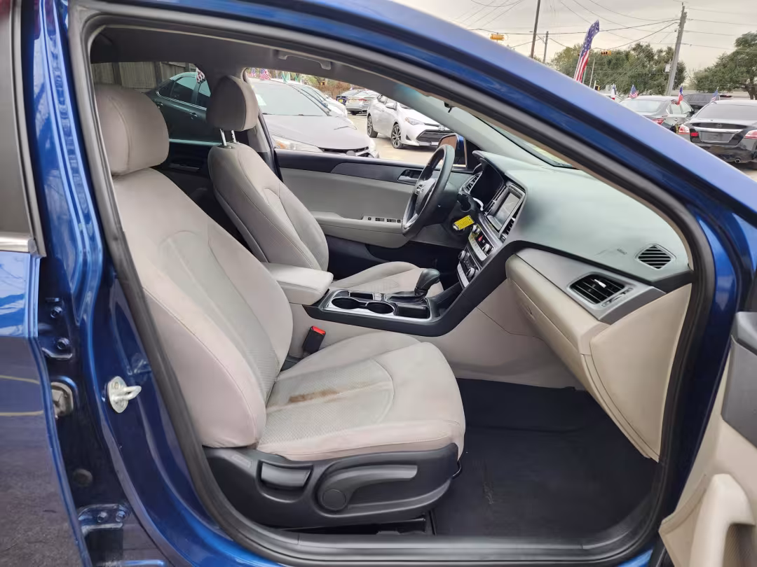 2018 Hyundai Sonata - 5NPE24AF7JH613585 - Image #8
