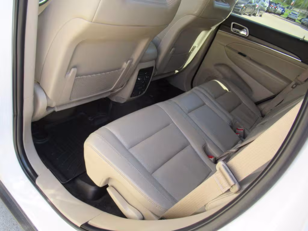 2018 Jeep Grand Cherokee - 1C4RJFBG5JC304068 - Image #15