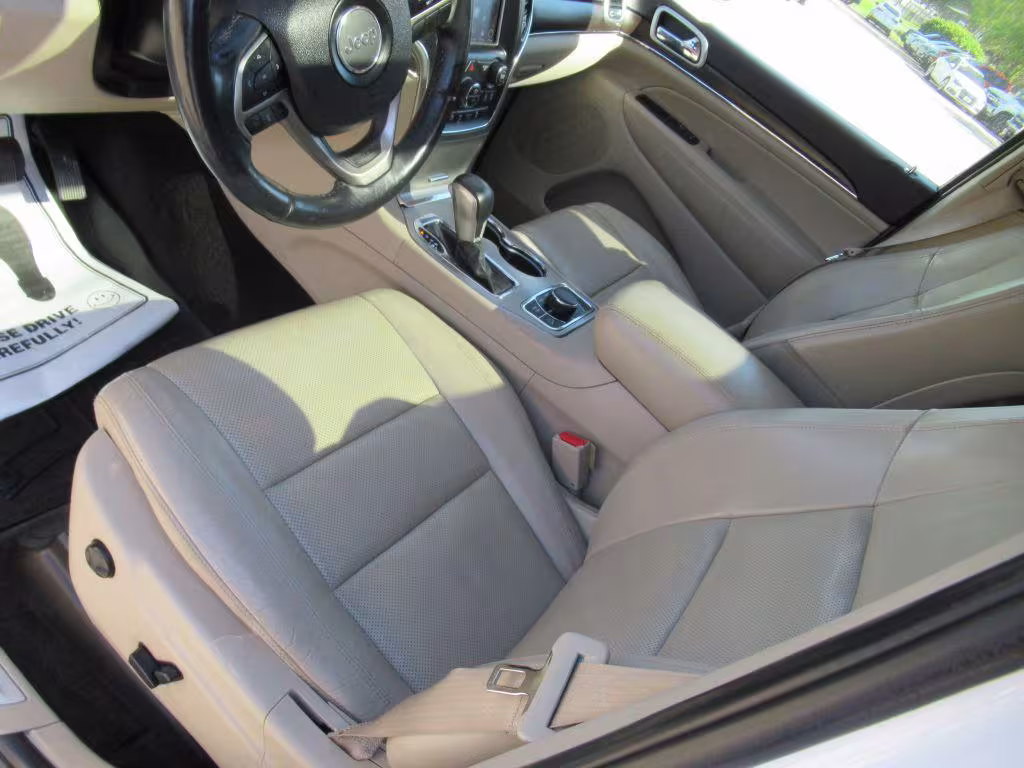 2018 Jeep Grand Cherokee - 1C4RJFBG5JC304068 - Image #16