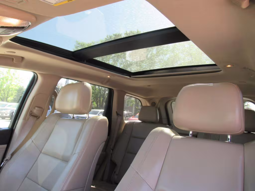 2018 Jeep Grand Cherokee - 1C4RJFBG5JC304068 - Image #17