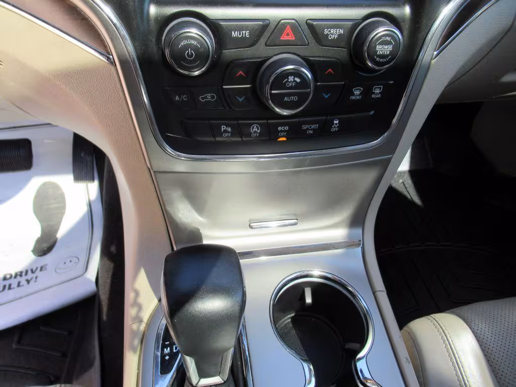 2018 Jeep Grand Cherokee - 1C4RJFBG5JC304068 - Image #20