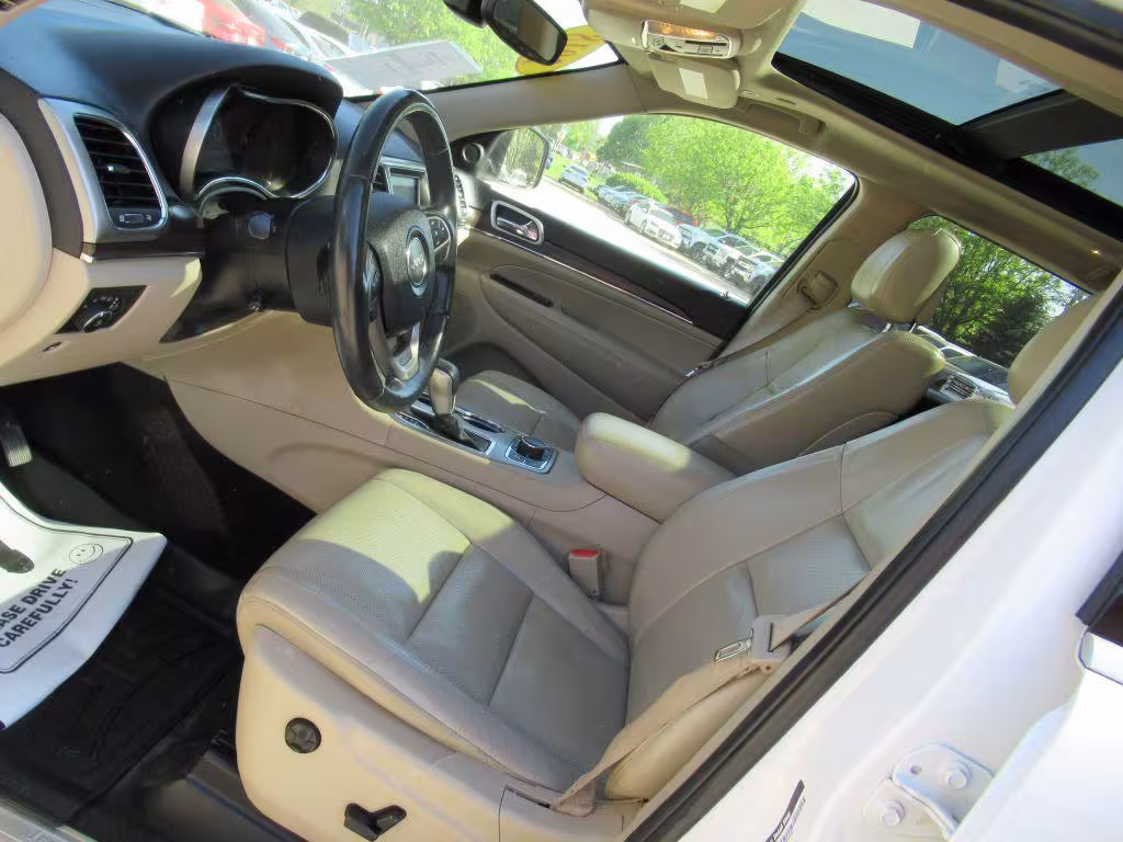 2018 Jeep Grand Cherokee - 1C4RJFBG5JC304068 - Image #25