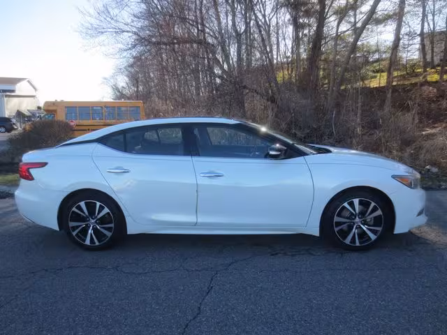 2018 Nissan Maxima - 1N4AA6AP5JC404532 - Image #11