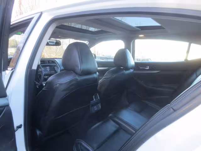 2018 Nissan Maxima - 1N4AA6AP5JC404532 - Image #9