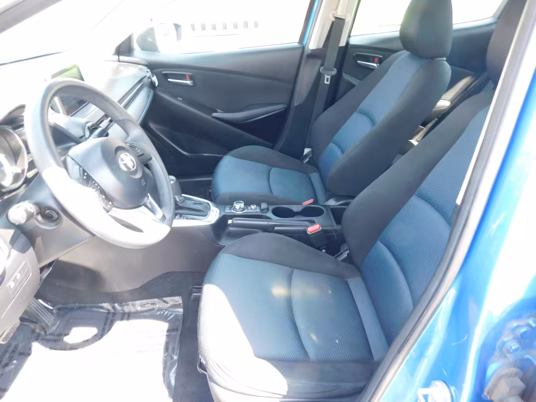 2018 Toyota Yaris iA - 3MYDLBYV0JY328404 - Image #3