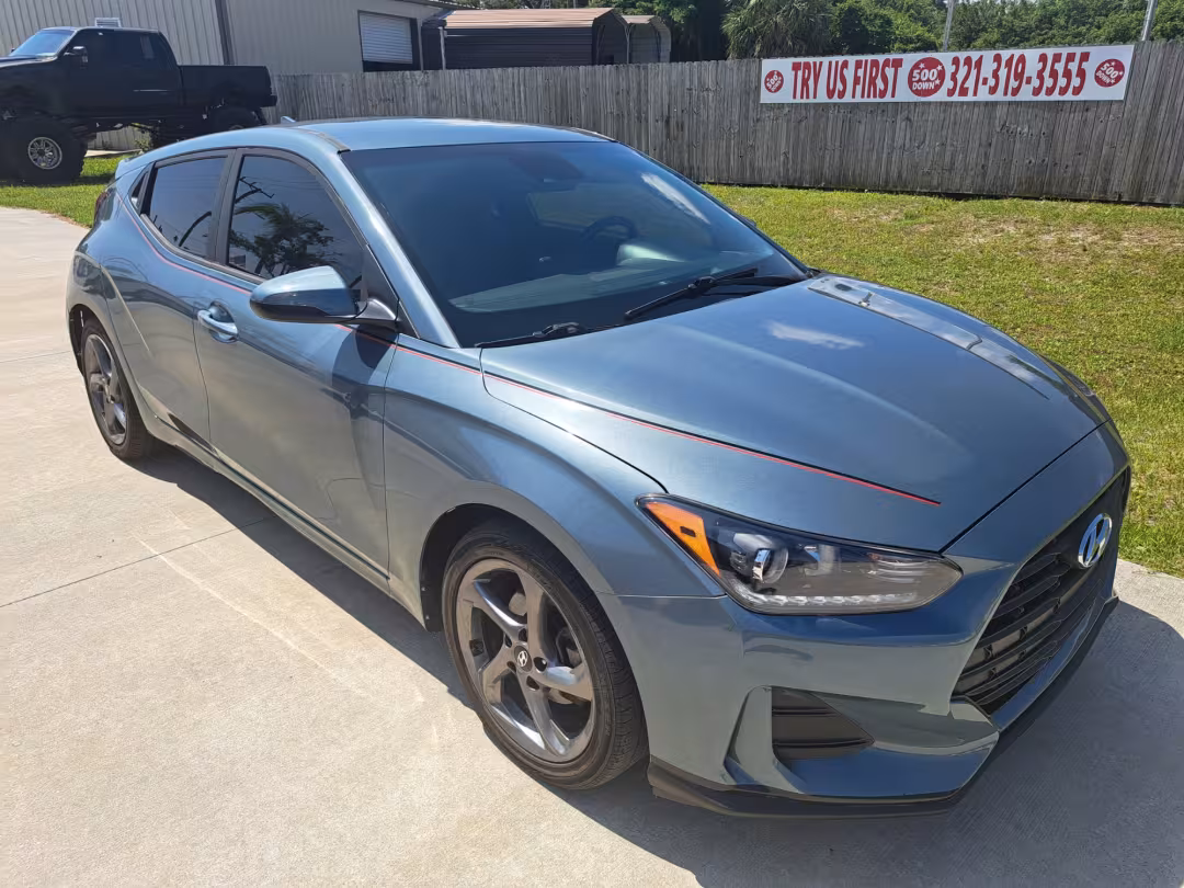 2019 Hyundai Veloster - KMHTG6AFXKU019872 - Image #2