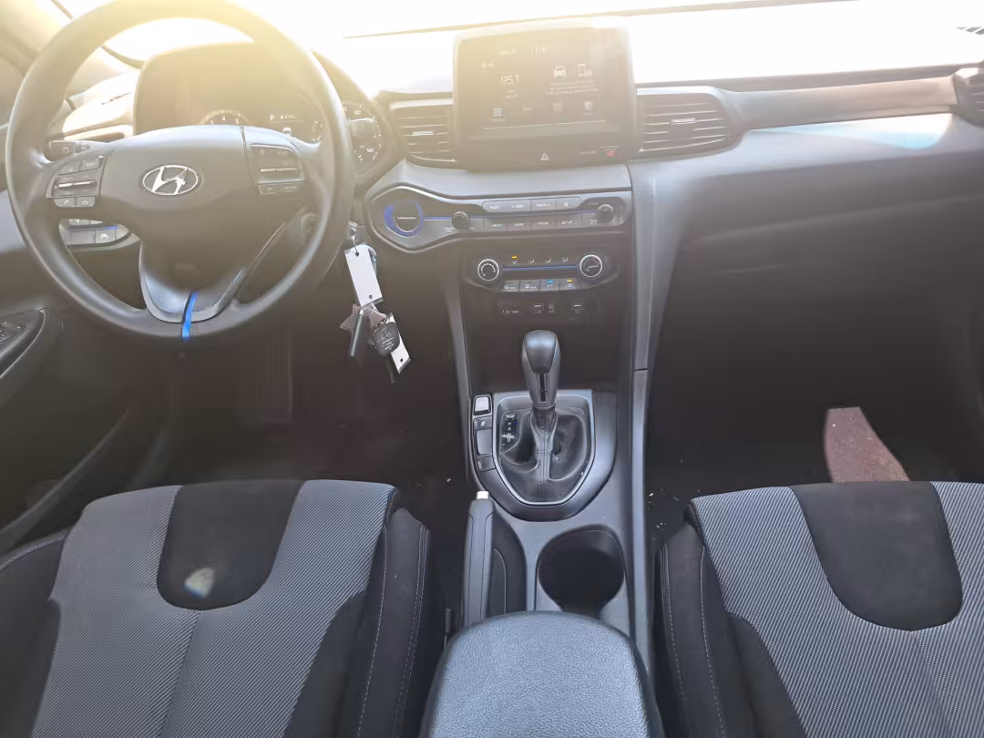 2019 Hyundai Veloster - KMHTG6AFXKU019872 - Image #3