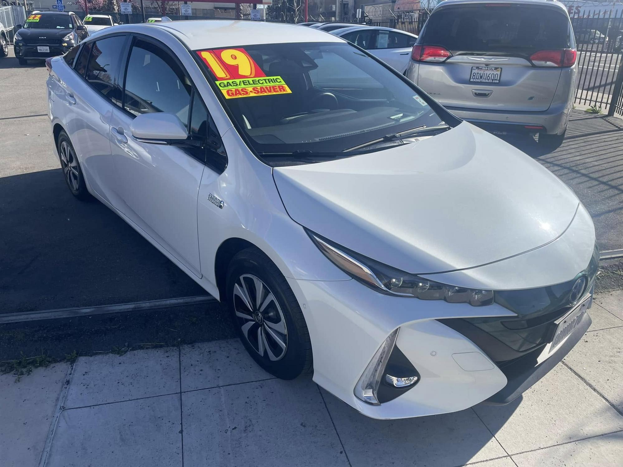 2019 Toyota Prius Prime - JTDKARFP7K3108728 - Image #2