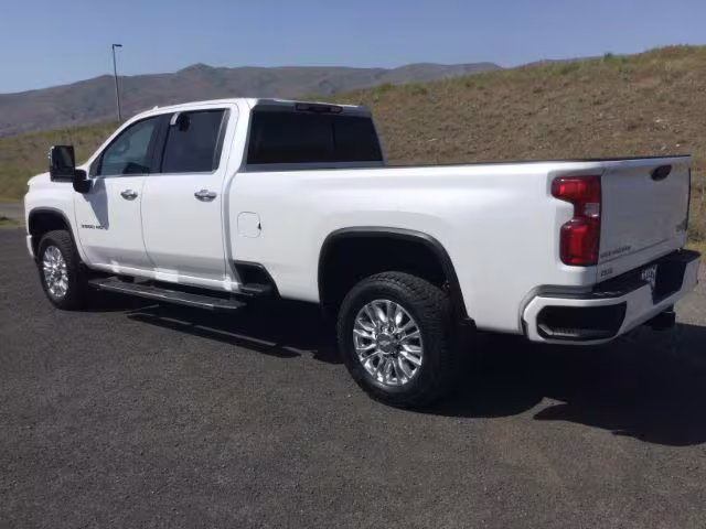 2020 Chevrolet Silverado 3500HD - 1GC4YVEY0LF231892 - Image #2