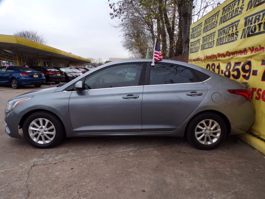 2020 Hyundai Accent - 3KPC24A63LE113325 - Image #3