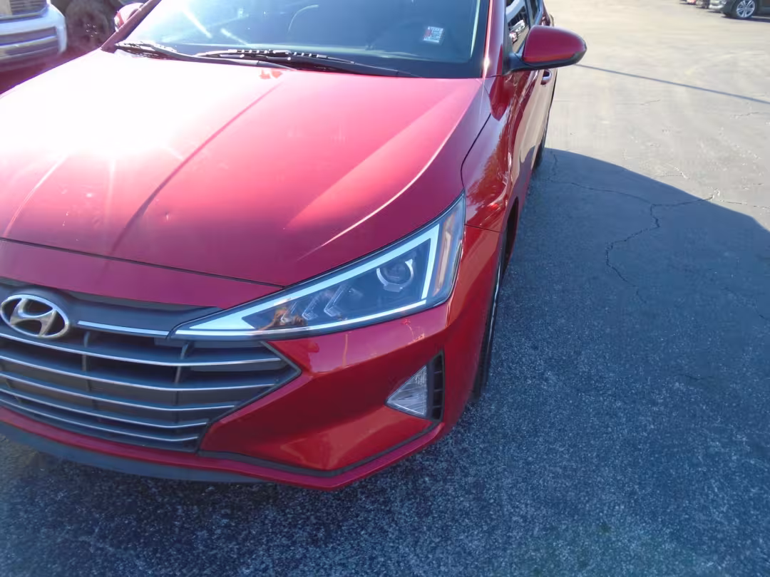 2020 Hyundai Elantra - 5NPD84LFXLH550055 - Image #3