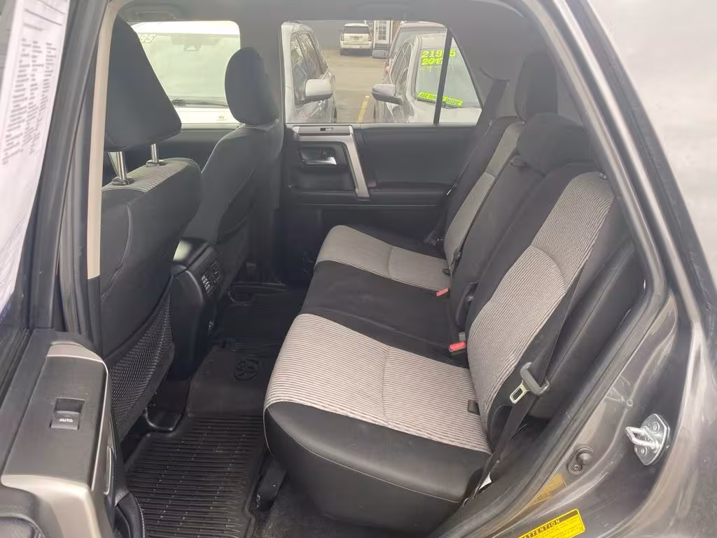 2020 Toyota 4Runner - JTEBU5JR6L5809030 - Image #3