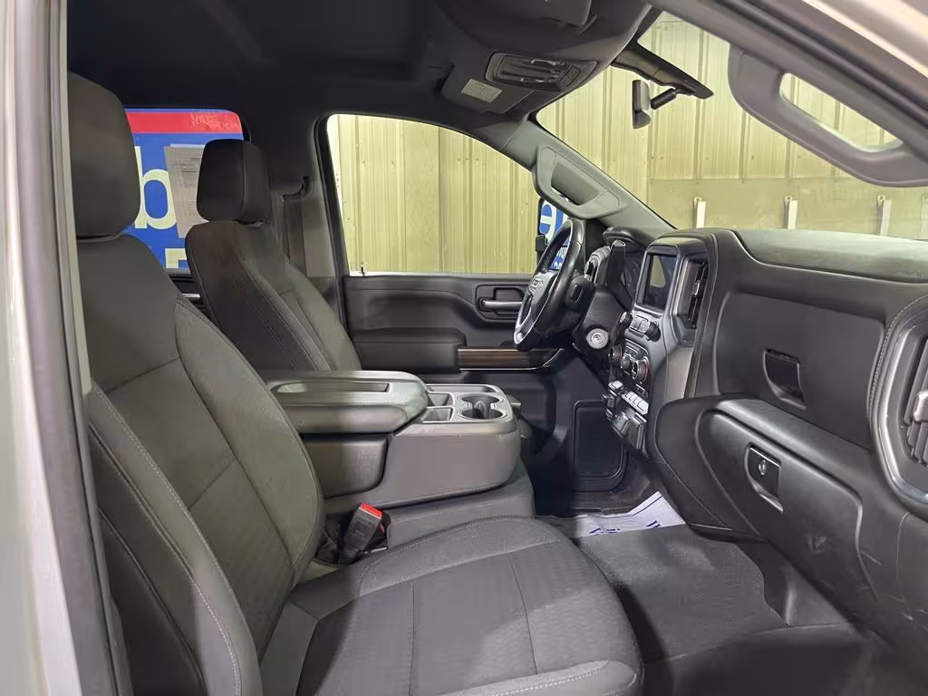 2021 Chevrolet Silverado 2500HD - 1GC4YNE7XMF270689 - Image #3