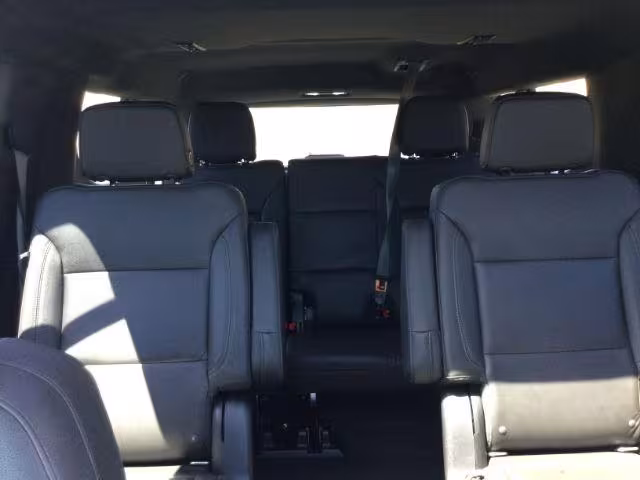 2021 Chevrolet Suburban - 1GNSKDKD0MR466529 - Image #5