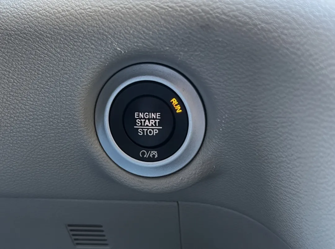 2021 Chrysler VOYAGER - 2C4RC1DG9MR532418 - Image #26