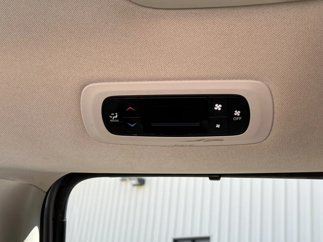 2021 Chrysler VOYAGER - 2C4RC1DG9MR532418 - Image #36
