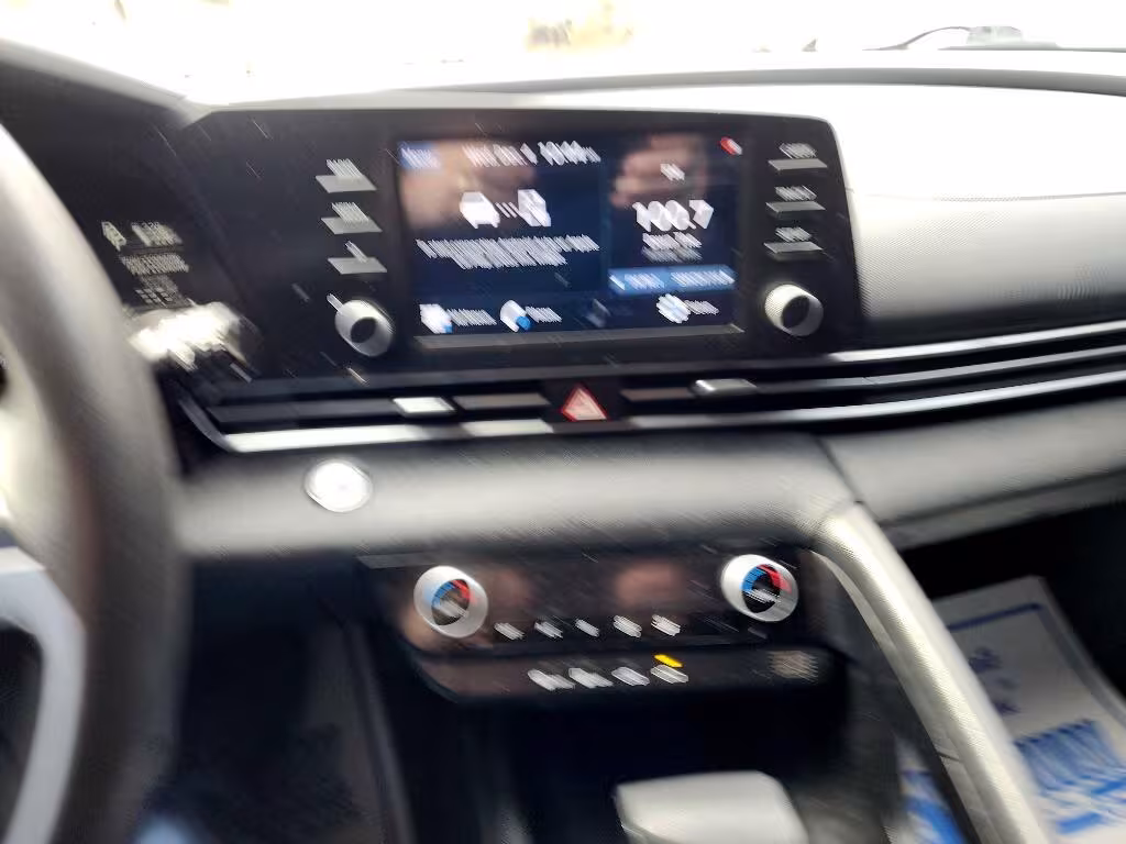 2021 Hyundai Elantra - KMHLM4AG4MU118163 - Image #12