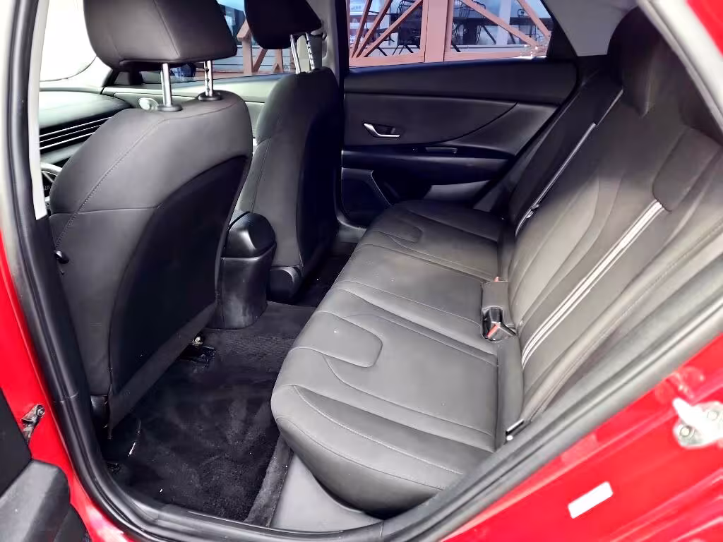 2021 Hyundai Elantra - KMHLM4AG4MU118163 - Image #7
