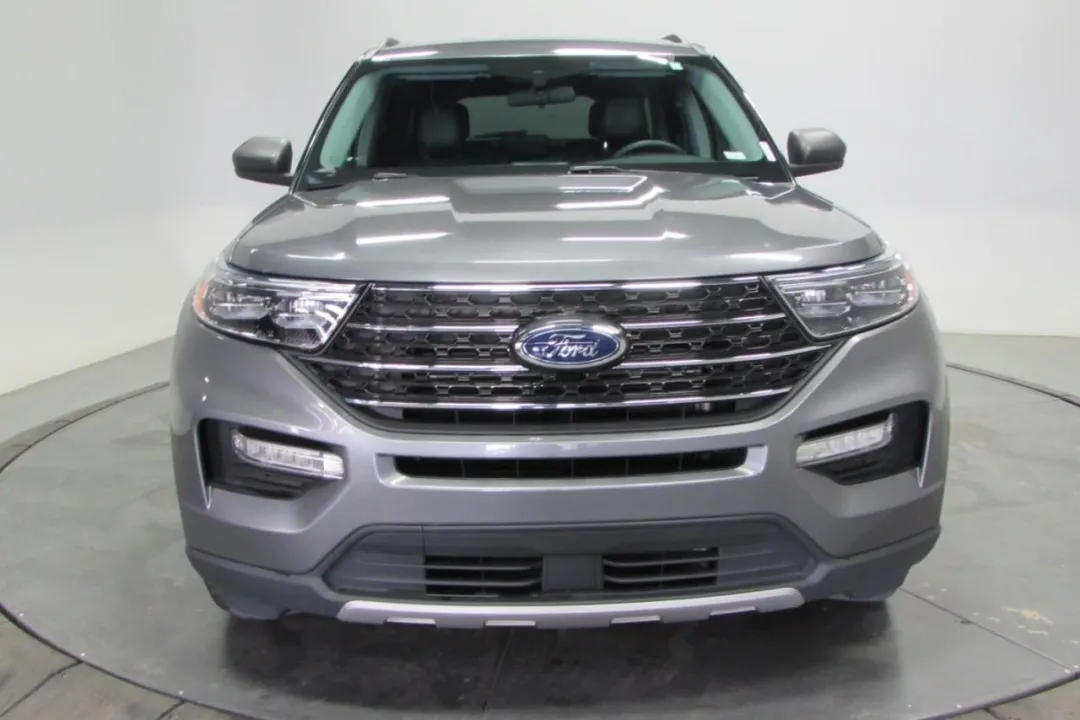 2022 Ford Explorer - 1FMSK8DH7NGB51056 - Image #1