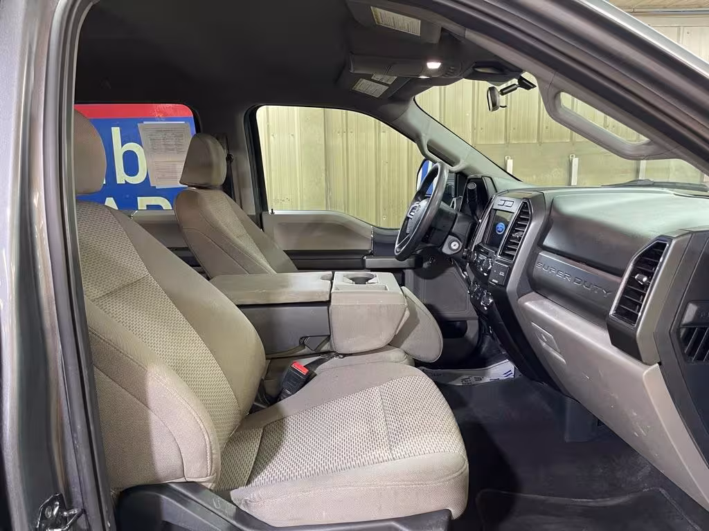 2022 Ford F-250 SD - 1FT7W2BT8NEF85971 - Image #3