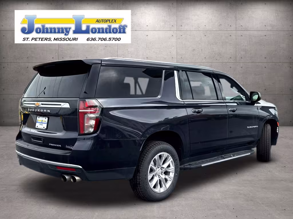 2023 Chevrolet Suburban - 1GNSKFKD6PR393196 - Image #2