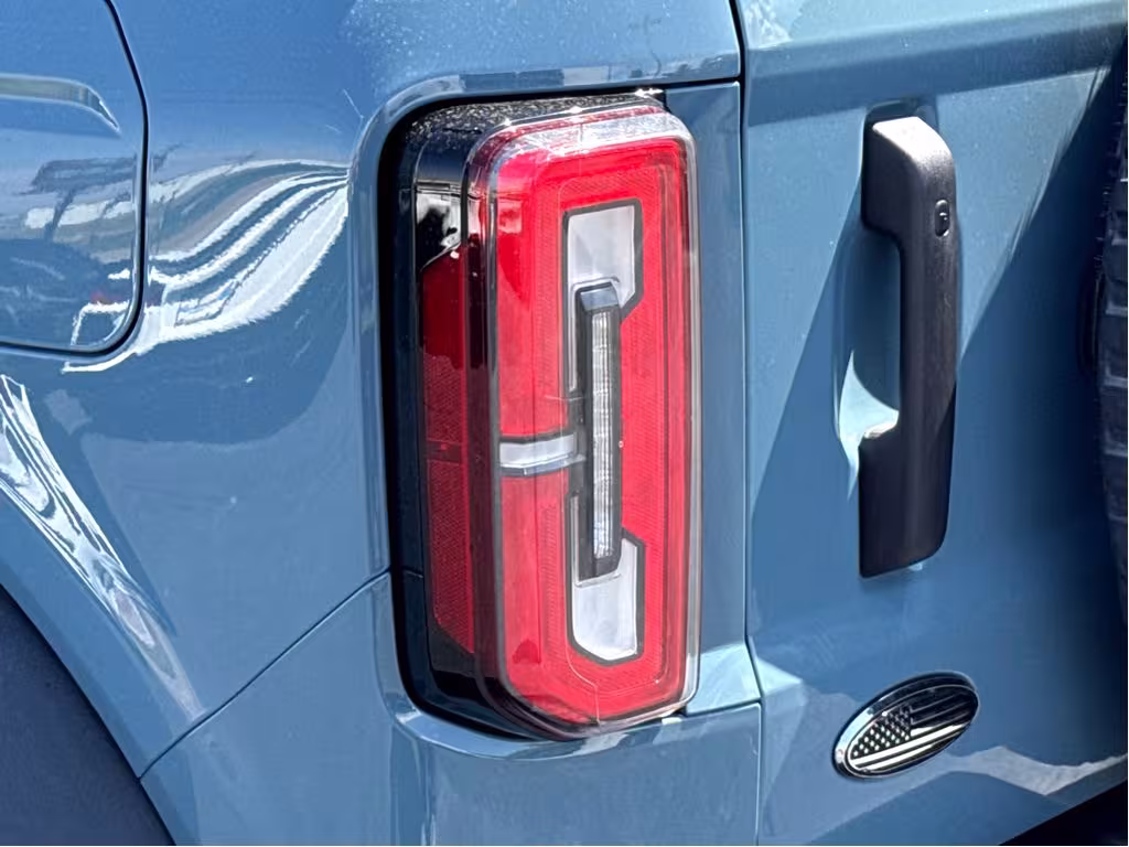 2023 Ford Bronco - 1FMEE5DH5PLB31451 - Image #21