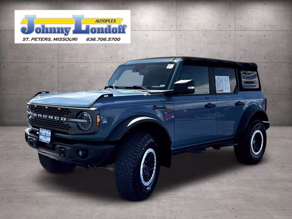 2023 Ford Bronco - 1FMEE5DH5PLB31451 - Image #3