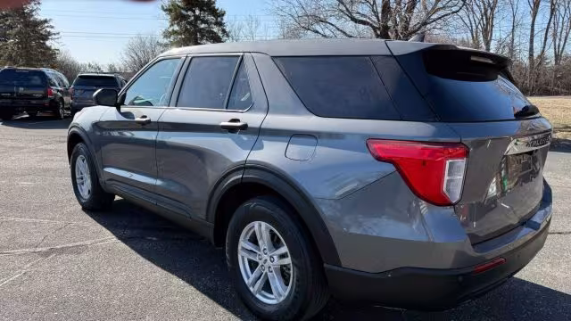 2023 Ford Explorer - 1FMSK8BB6PGA00694 - Image #2