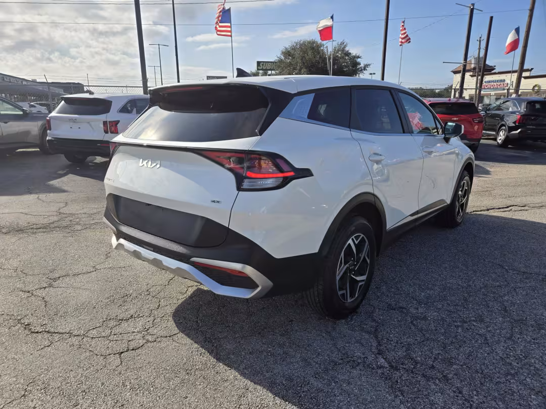 2023 Kia Sportage - KNDPUCAFXP7173873 - Image #4