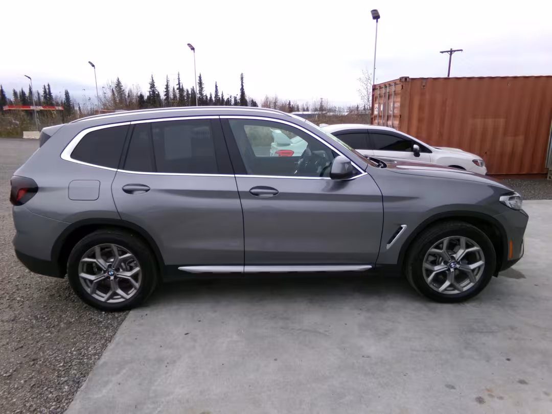 2024 BMW X3 - 5UX53DP02R9U46782 - Image #2