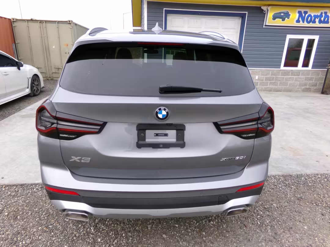 2024 BMW X3 - 5UX53DP02R9U46782 - Image #3