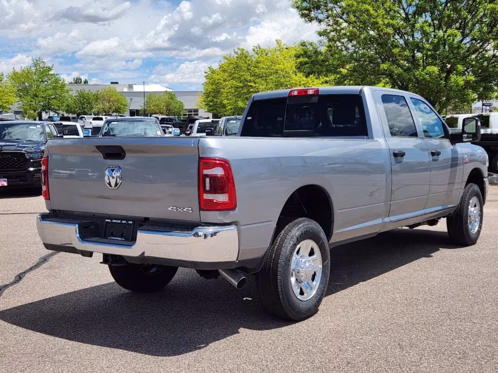 2024 Ram 2500 - 3C6UR5HL2RG292818 - Image #2