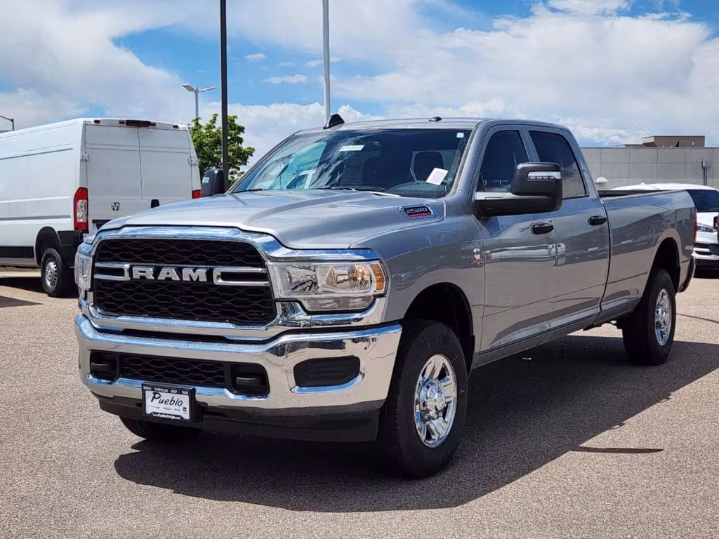 2024 Ram 2500 - 3C6UR5HL2RG292818 - Image #3