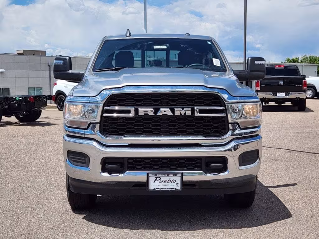 2024 Ram 2500 - 3C6UR5HL2RG292818 - Image #4