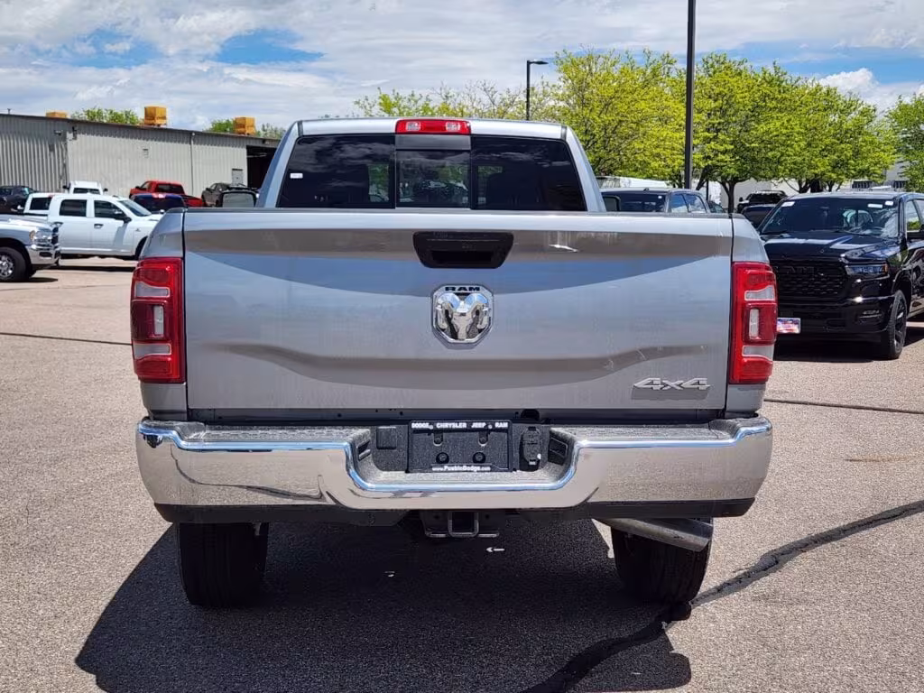 2024 Ram 2500 - 3C6UR5HL2RG292818 - Image #5