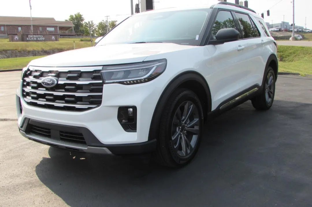 2025 Ford Explorer - 1FMUK8DH3SGA27354 - Image #2