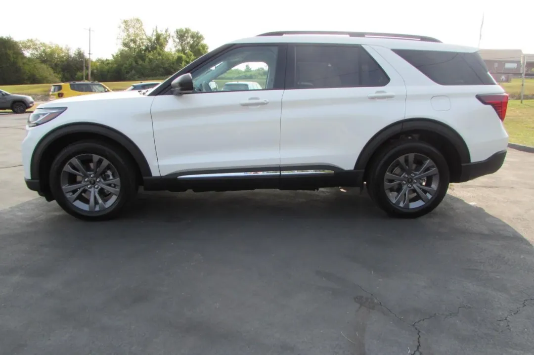 2025 Ford Explorer - 1FMUK8DH3SGA27354 - Image #3