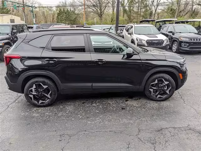 2025 Kia Seltos - KNDEU2AA9S7680052 - Image #4